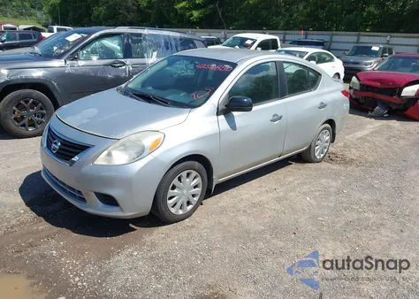2013 Nissan Versa 1.6 Sv z USA, uszkodzony, nr VIN 3N1CN7AP2DL885493